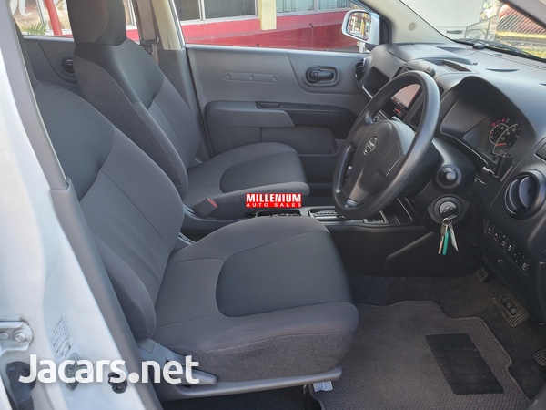 Nissan AD Wagon 1,5L 2017-5