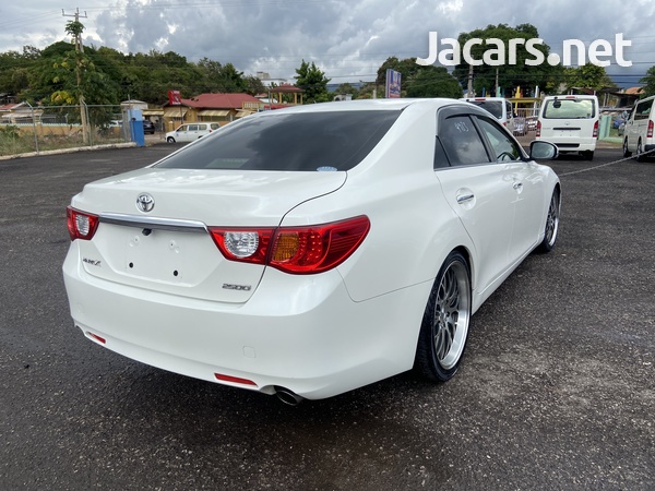Toyota Mark X 2,5L 2012-4