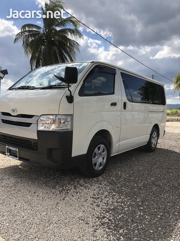 2017 Toyota Hiace-1