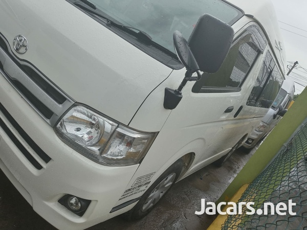Toyota Hiace 3,0L 2011-3