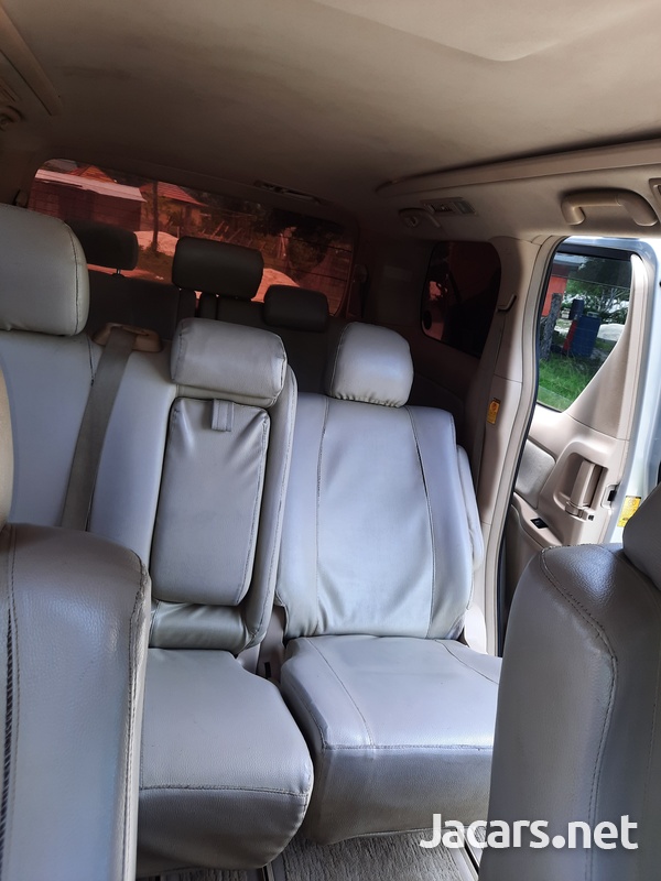 Toyota Alphard 2,4L 2010-2