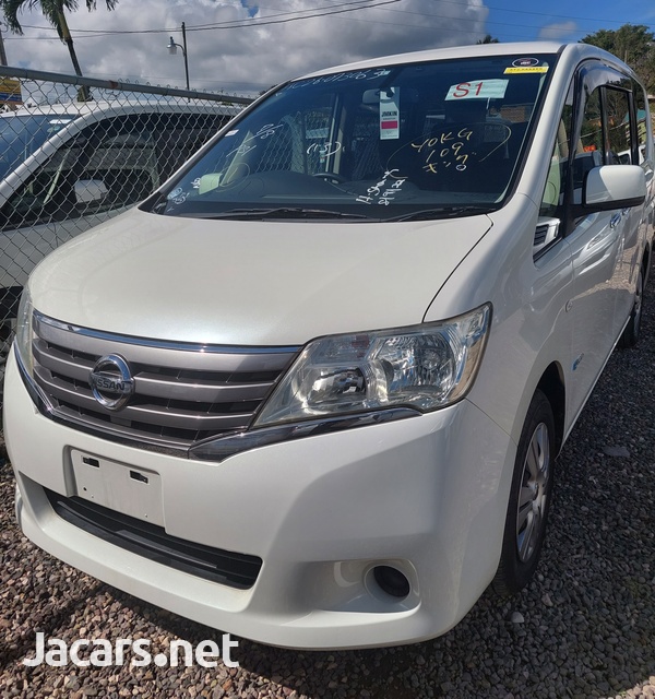Nissan Serena 2,0L 2013-2