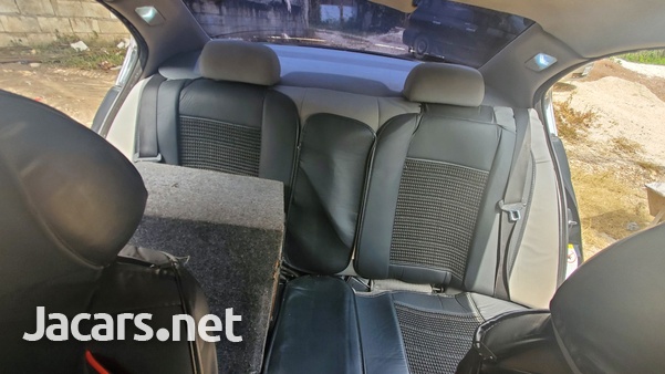 BMW 3-Series 2,0L 2004-4