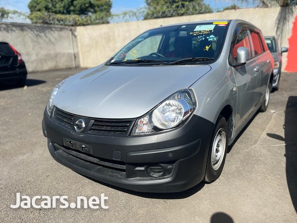 Nissan AD Wagon 1,5L 2016-1