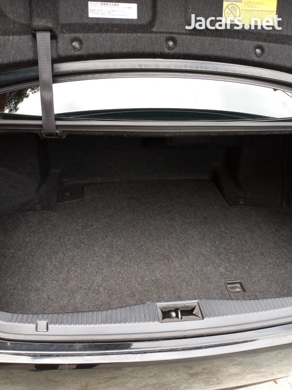 Toyota Crown 3,0L 2014-12