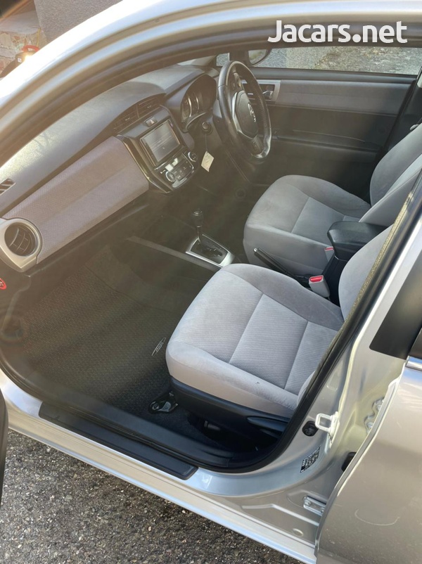 Toyota Axio 1,5L 2013-9