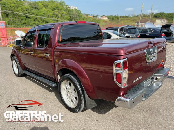 Nissan Navara 2,5L 2009-4