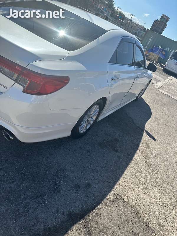 Toyota Mark X 2,5L 2013-7