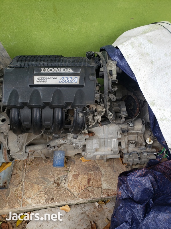 2011 honda fit shuttle engine and transmission-2