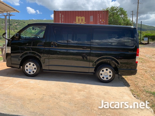 Toyota Hiace 3,0L 2016-6