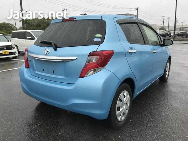 Toyota Vitz 1,3L 2016-7