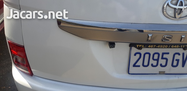 Toyota Isis 2,0L 2009-5