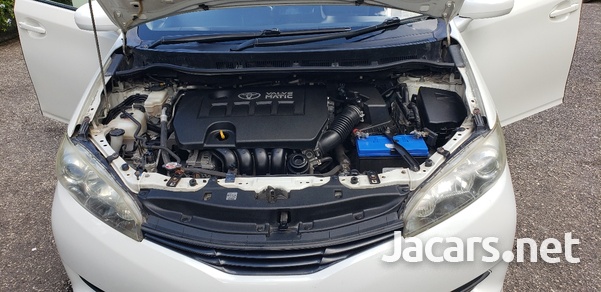 Toyota Wish 1,8L 2012-5