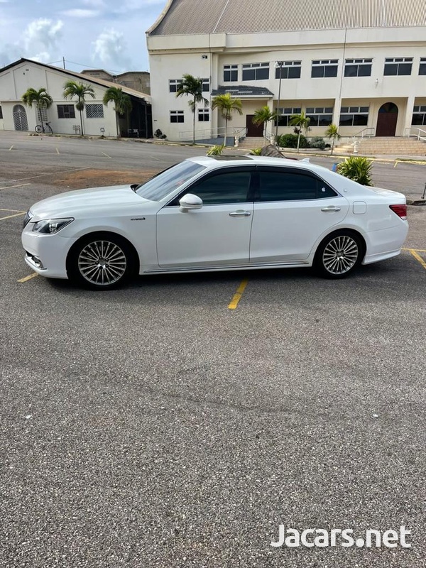 Toyota Crown 3,5L 2014-14