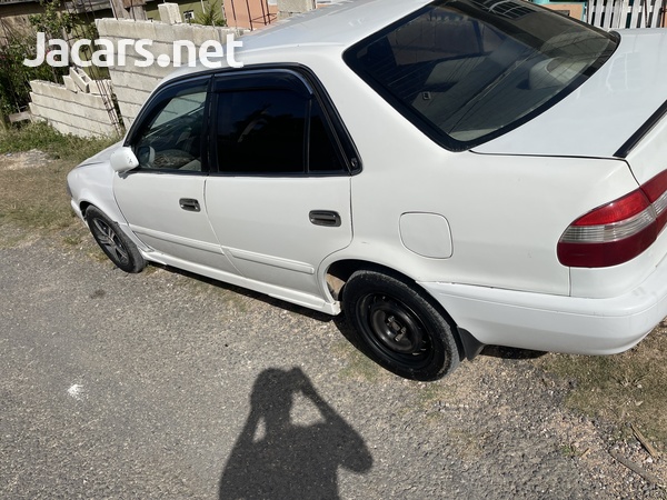 Toyota Corolla 1,6L 1999-6