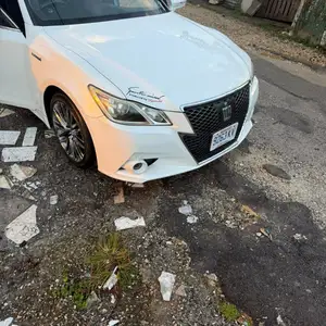 Toyota Crown Athlete
