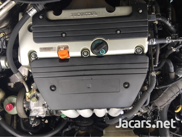 Honda Accord 2,3L 2004-4