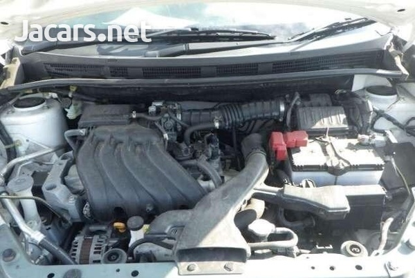 Nissan AD Wagon 1,5L 2016-13