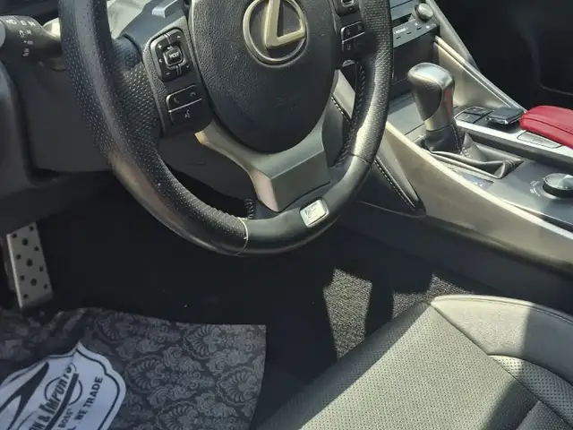 Lexus IS 2,0L 2017, Kingston - 9