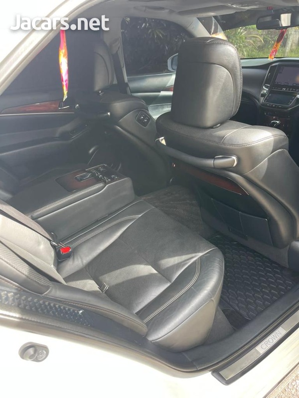 Toyota Crown 3,5L 2014-10