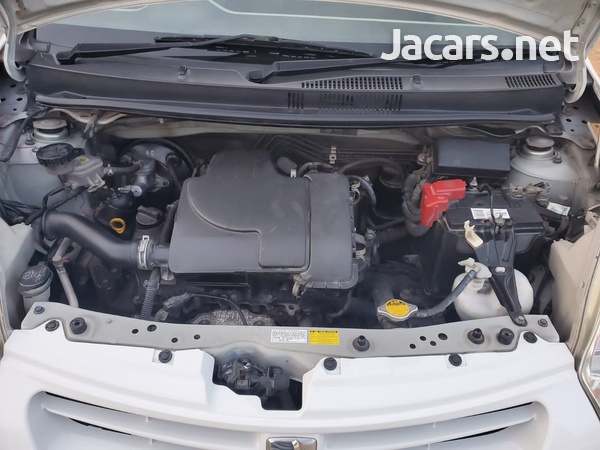 Toyota Passo 1,0L 2012-5