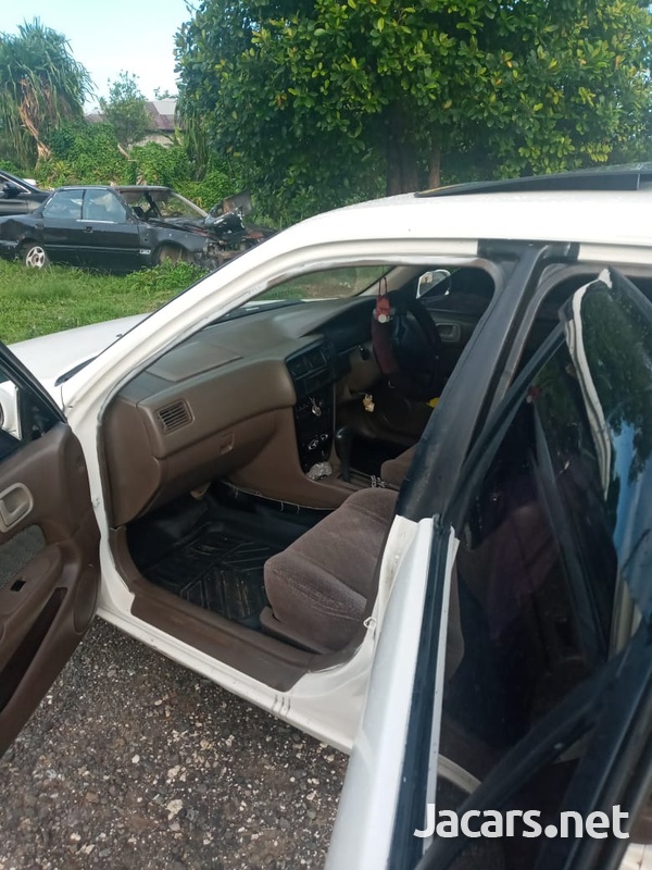 Toyota Corolla 1,5L 1996-3