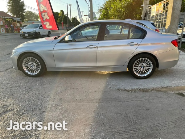BMW 3-Series 2,0L 2015-5