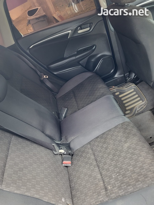Honda Fit 1,5L 2015-9