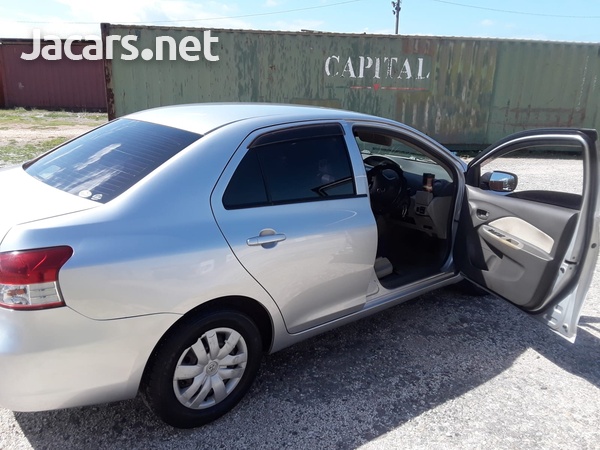 Toyota Belta 1,3L 2012-2