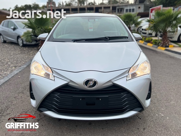 Toyota Vitz 1,0L 2017-1