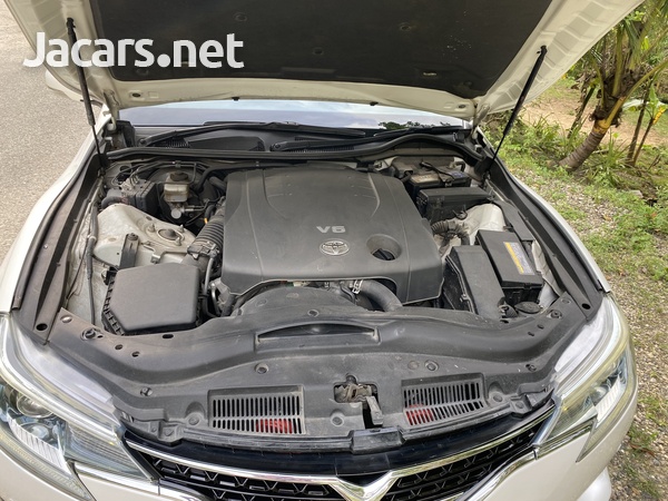 Toyota Mark X 2,5L 2015-2