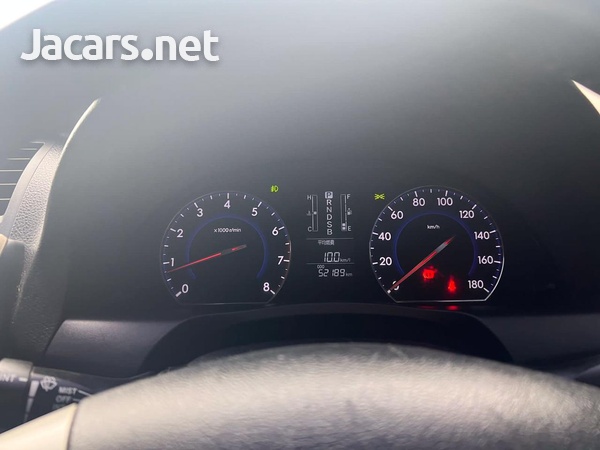 Toyota Premio 2,0L 2014-8