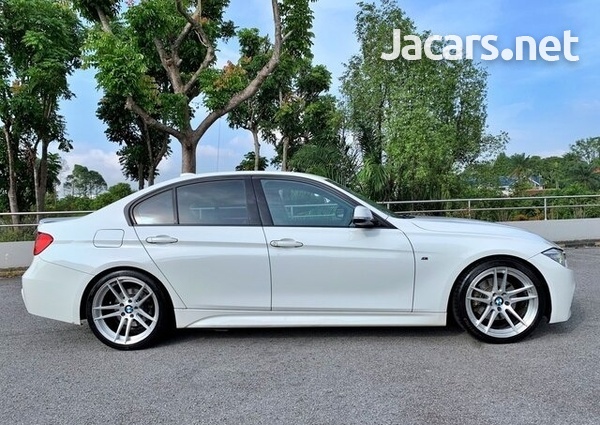 BMW 3-Series 2,0L 2013-11