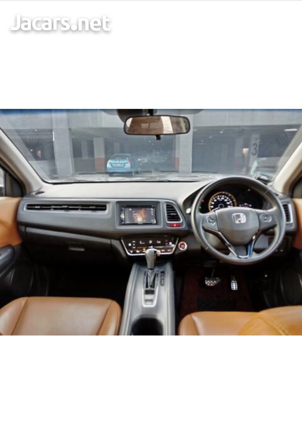 Honda Vezel 1,5L 2015-10