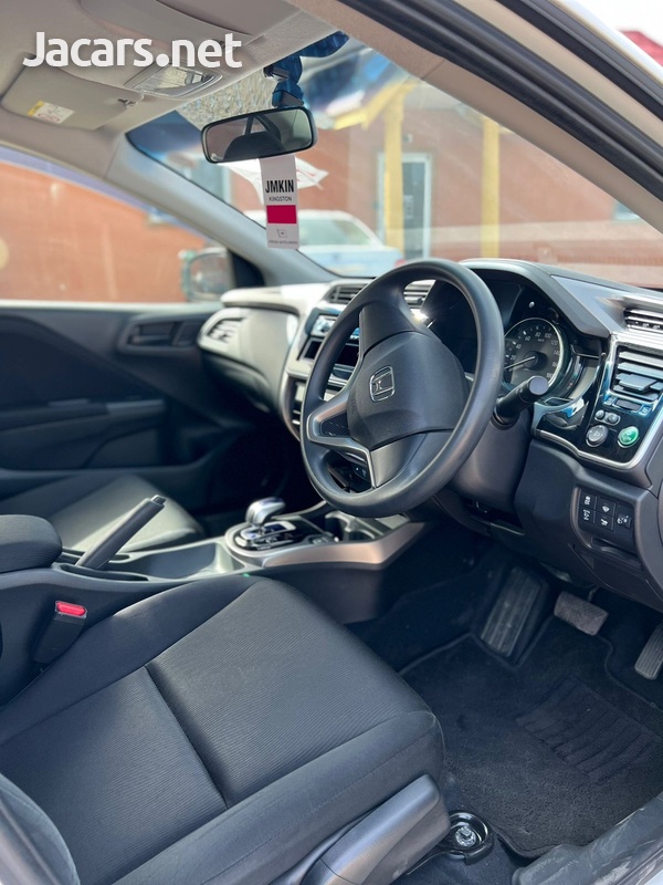 Honda Grace 1,5L 2017-7