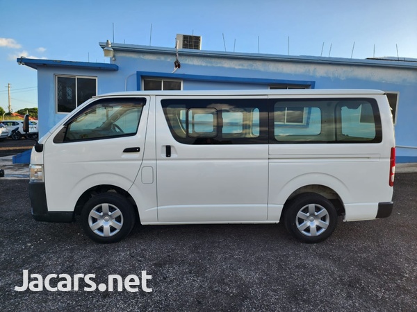 Toyota Hiace 2,0L 2016-5