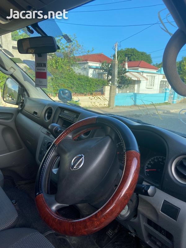Nissan Caravan 2,0L 2014-7