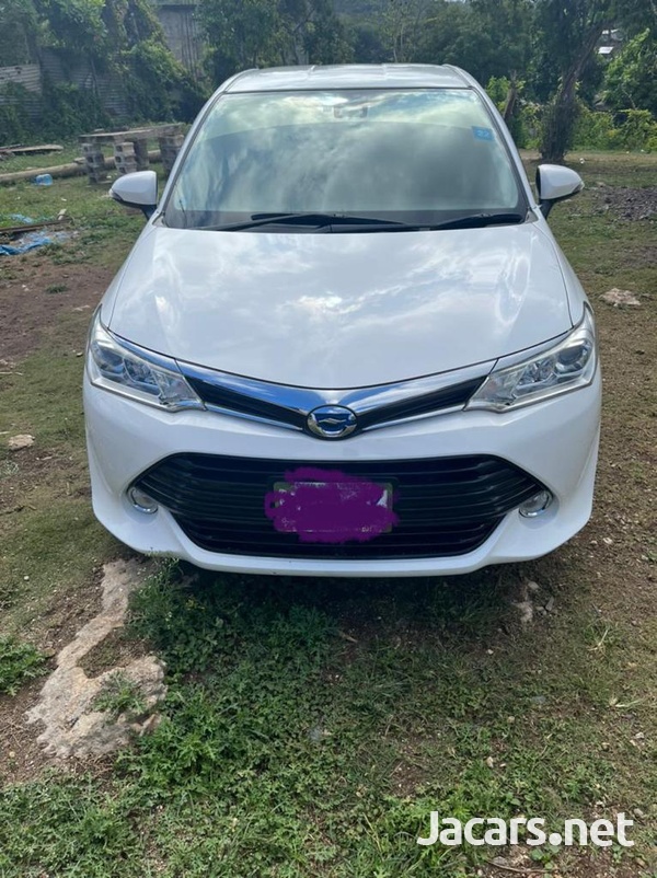 Toyota Axio 1,4L 2015-5