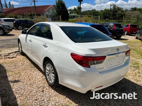 Toyota Mark X 2,5L 2015-6