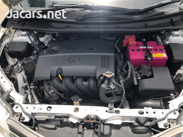 Toyota Axio 1,5L 2013-5
