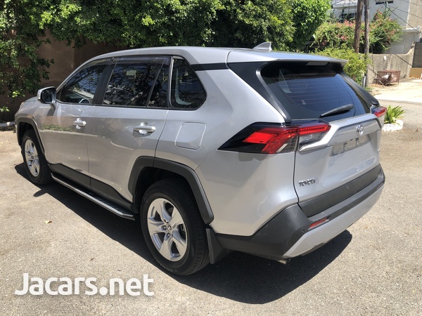 Toyota RAV4 2,0L 2021-7
