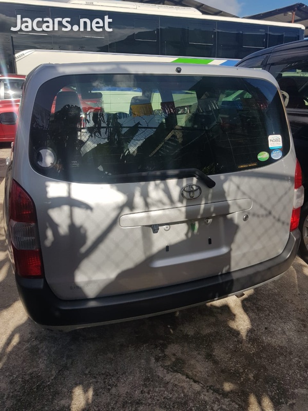 Toyota Probox 1,5L 2016-9