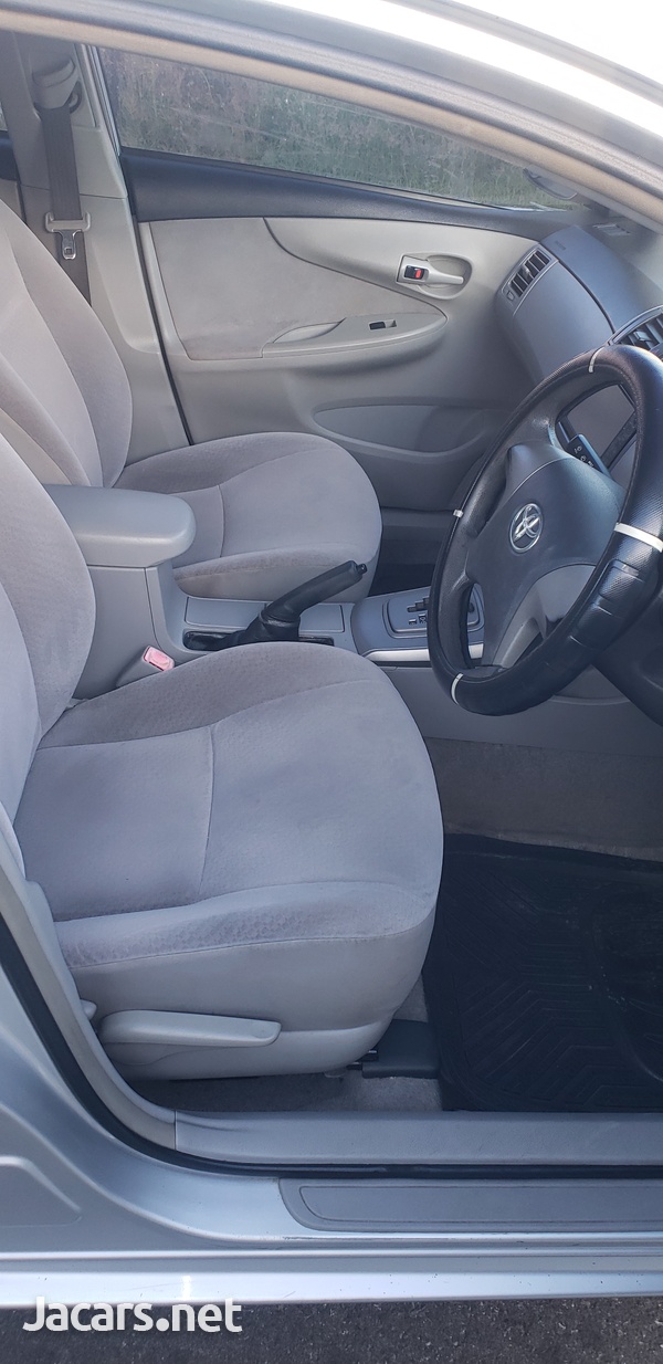 Toyota Axio 1,5L 2012-7