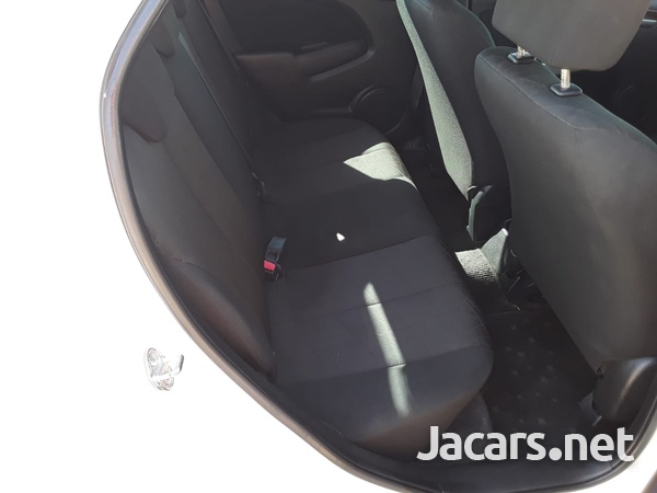 Mazda Demio 1,5L 2012-9