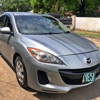 Mazda Axela 1,5L 2012 Mazda Axela 1,5L 2012