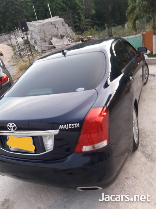 Toyota Crown 3,0L 2013-4