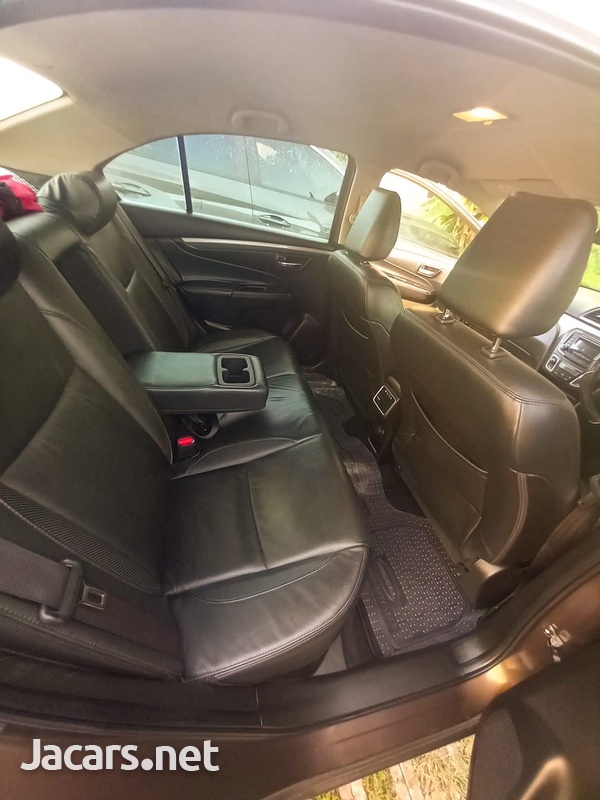 Suzuki Ciaz 1,5L 2018-4