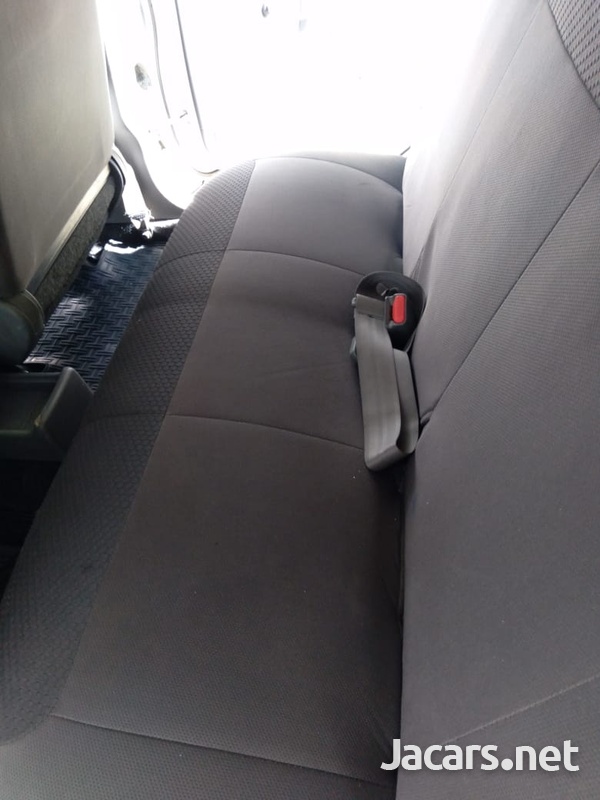 Nissan AD Wagon 1,5L 2012-12