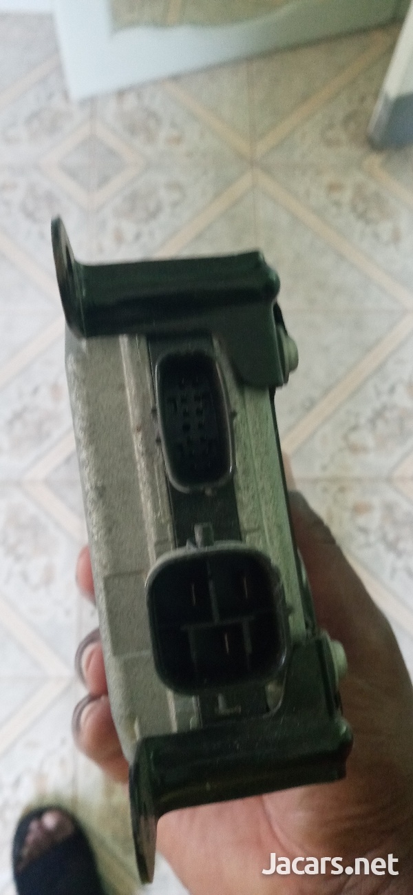 Lexus IS250 power steering module-2