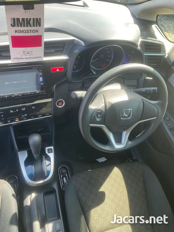 Honda Fit 1,5L 2016-13